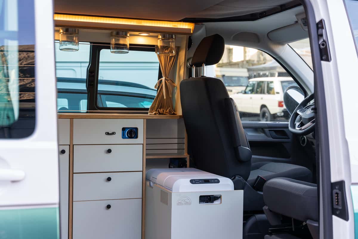 Hochweriger Bulli-Ausbau von Ellie Vans