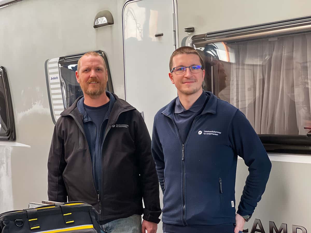 Andreas Mayer und Michael Graf von der Fahrzeugakademie in Schweinfurt