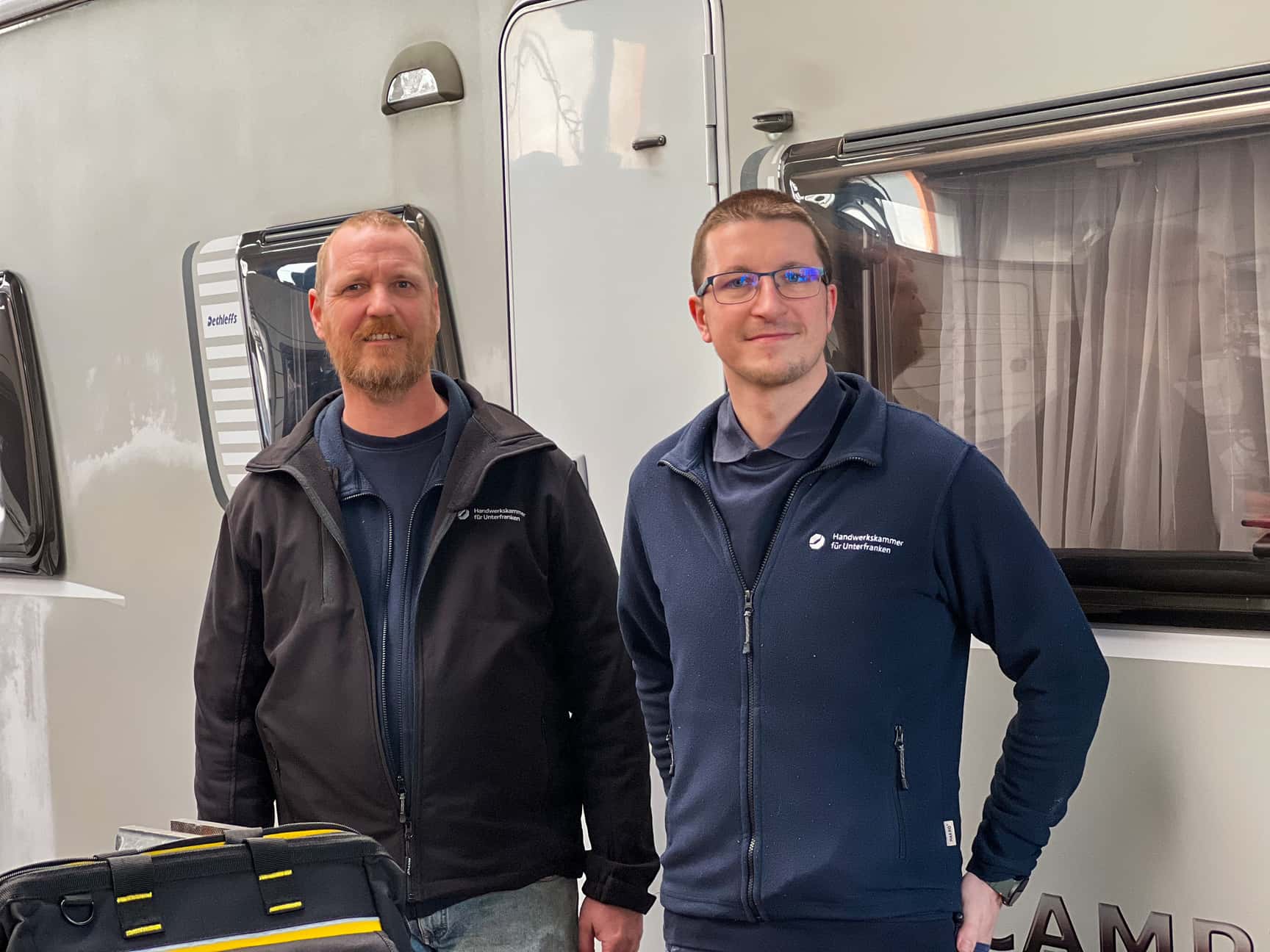 Andreas Mayer und Michael Graf von der Fahrzeugakademie in Schweinfurt