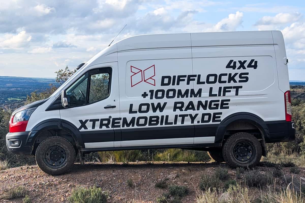 Allradumbau des Ford Transit mit Untersetzung, Sperren und Höherlegung