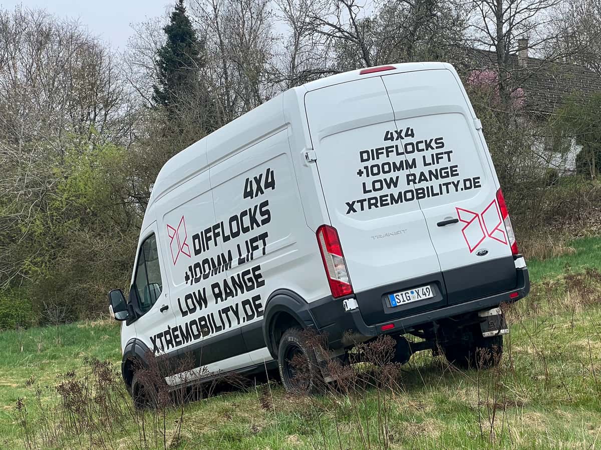Allradumbau des Ford Transit mit Untersetzung, Sperren und Höherlegung