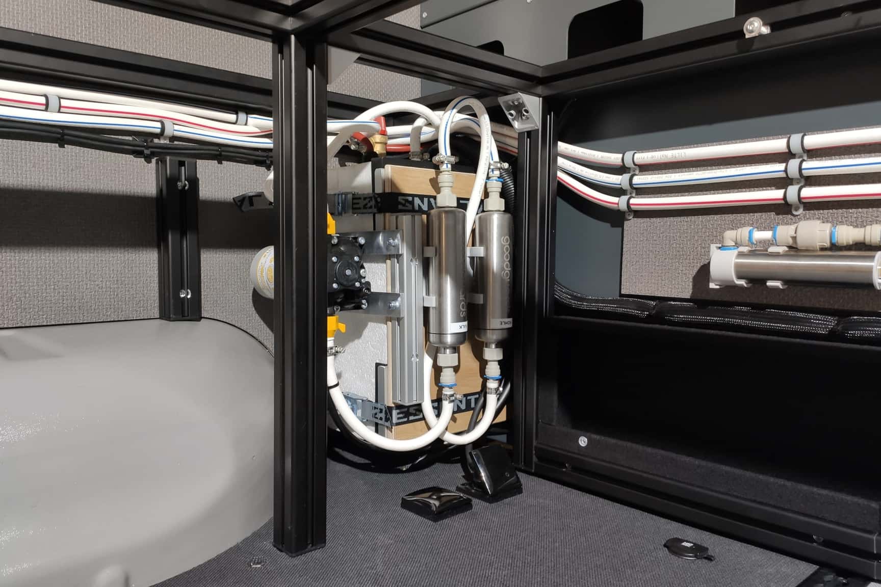 Wasseraufbereitungsanlage im Wohnmobil mit mehreren Filterstufen