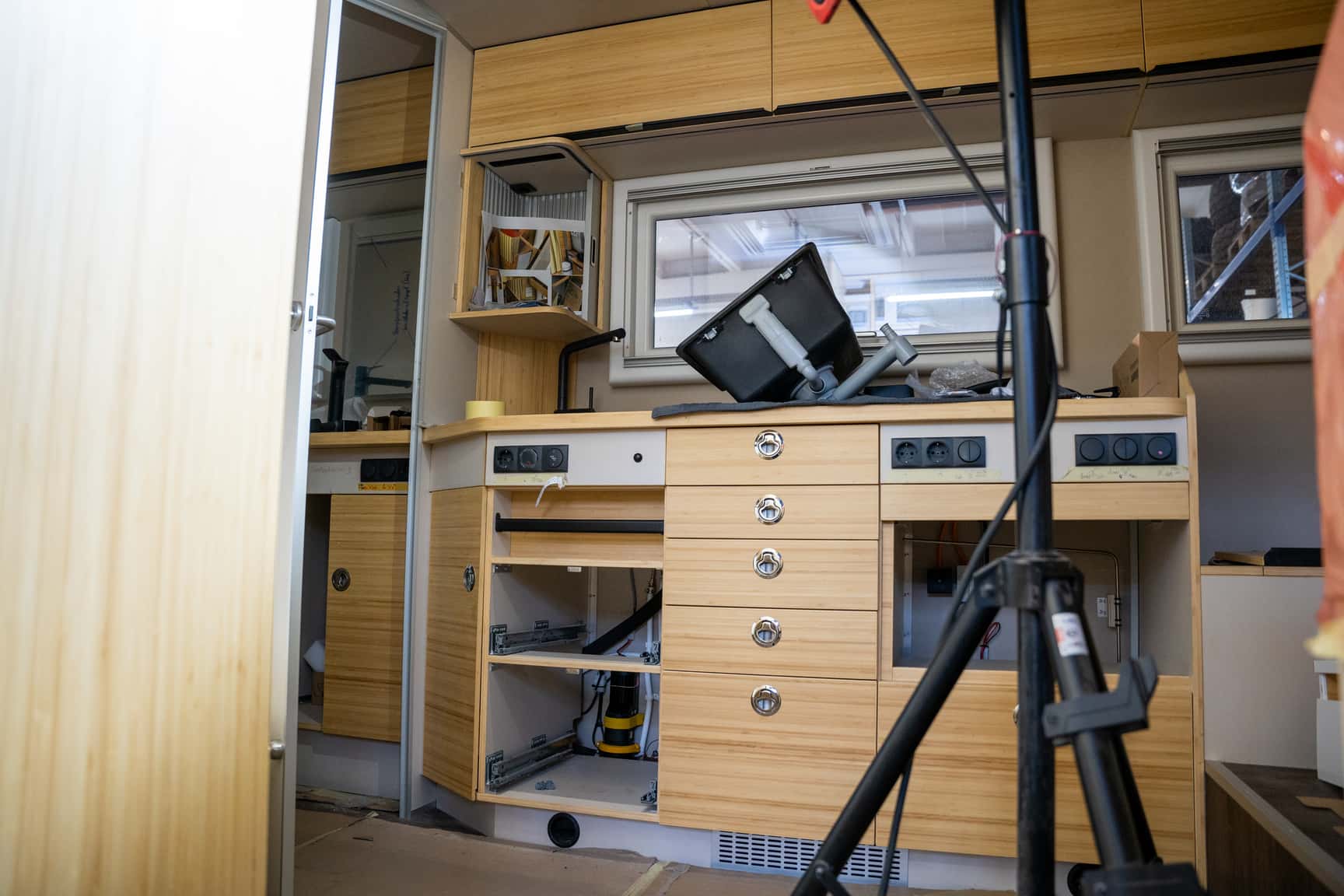 Im Bau befindlicher Innenausbau einer Fernreisekabine bei EWR