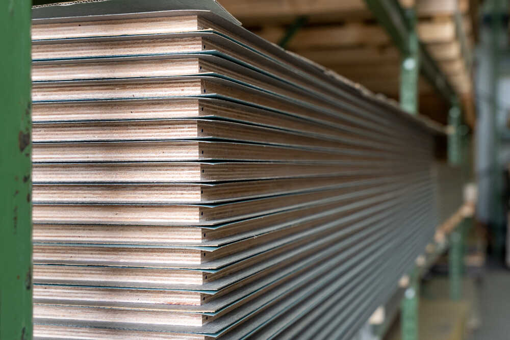 HPL Überstand bei der Queenply Platte