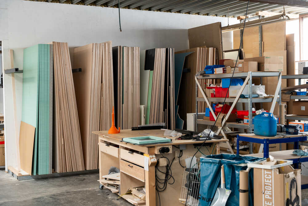 Plattenlager in den Hallen der Camper Schmiede