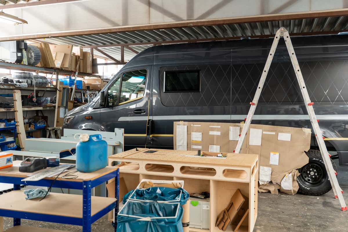 Aktuelles Projekt: Ein langer Sprinter, der jetzt seinen Innenausbau bekommt