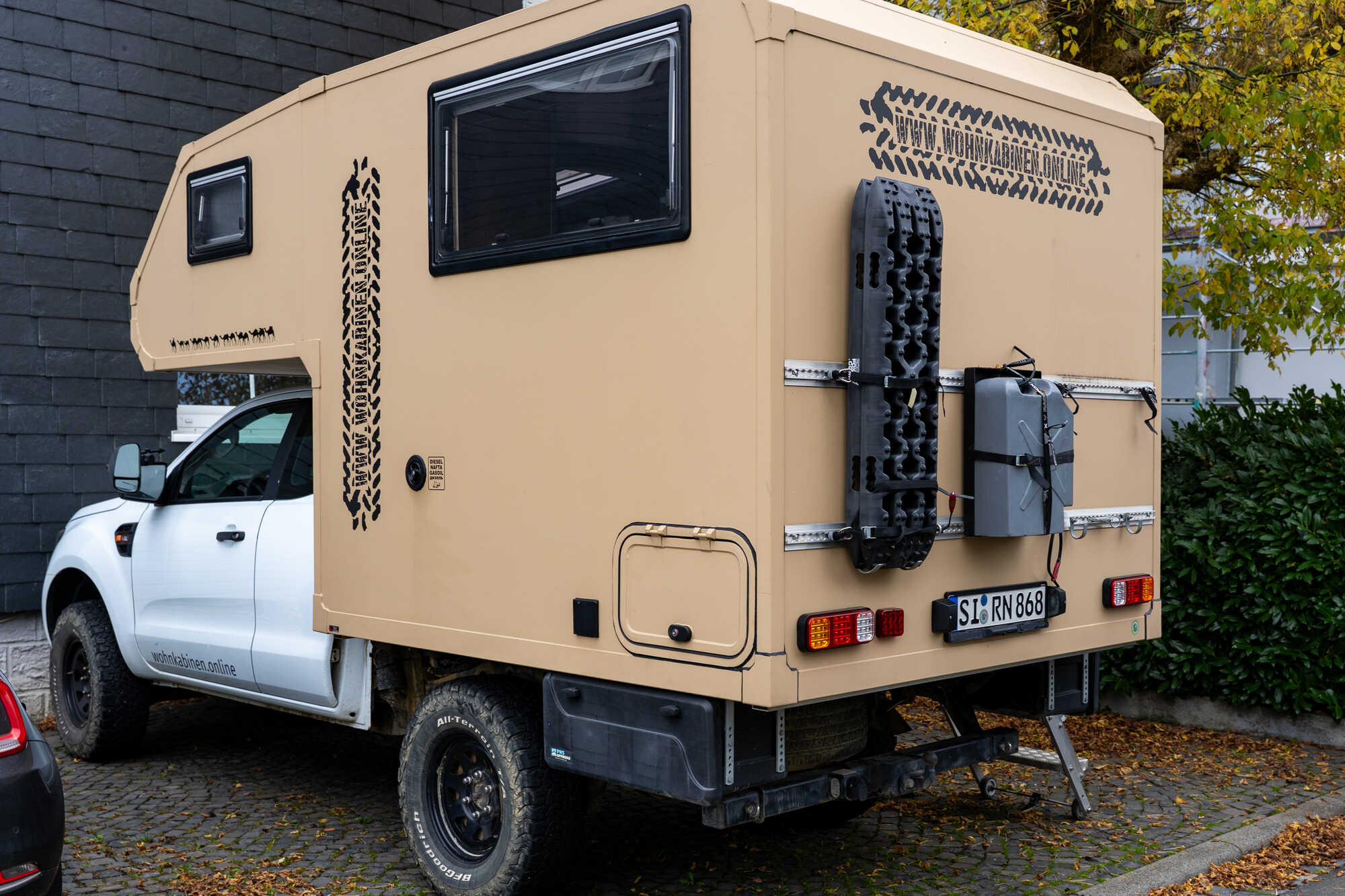 Rogers selbst entworfene Pickup Kabine auf einem Ford Ranger