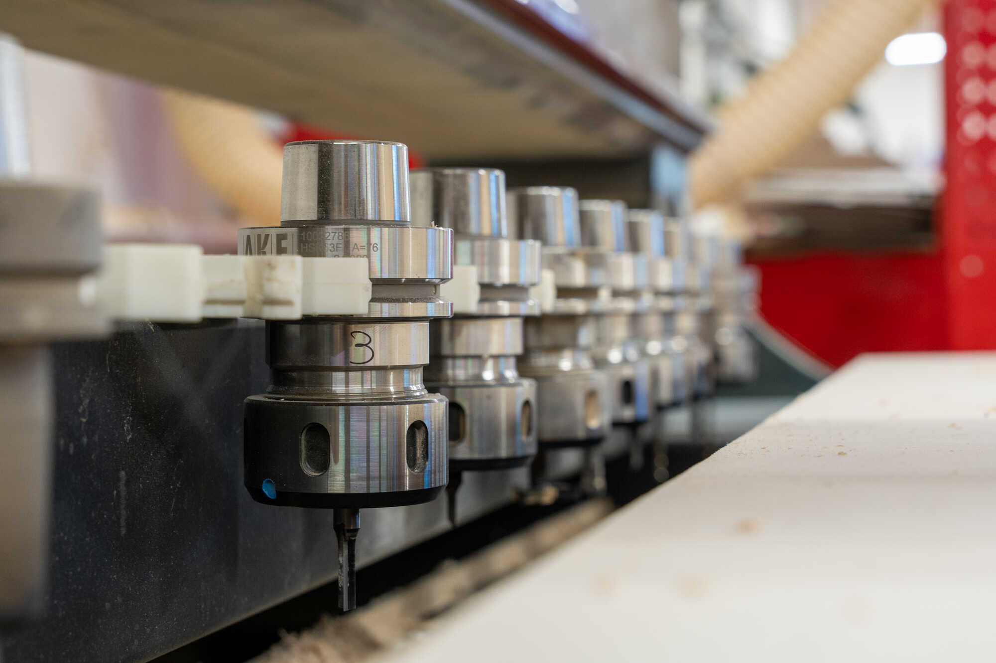 Magazin des Werkzeugwechslers an der CNC Fräse