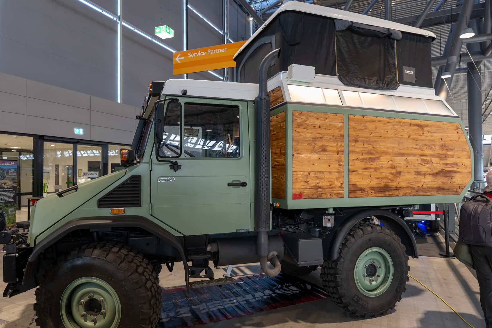 Ein etwas anderer Unimog-Aufbau von 4hweel24