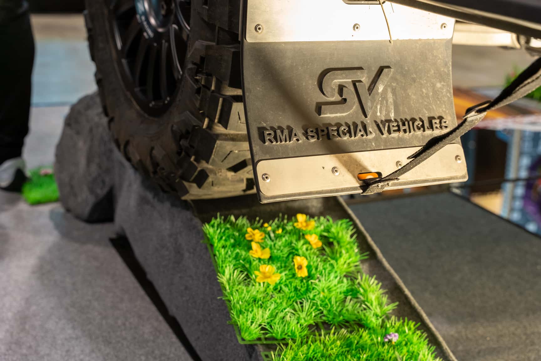 Allradumbau von Xtremobility auf Ford Transit auf der CMT 2026