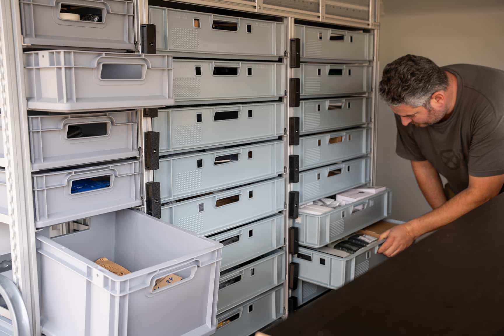 Im neuen Werkstattanhänger von Tino findet alles geordnet seinen Platz