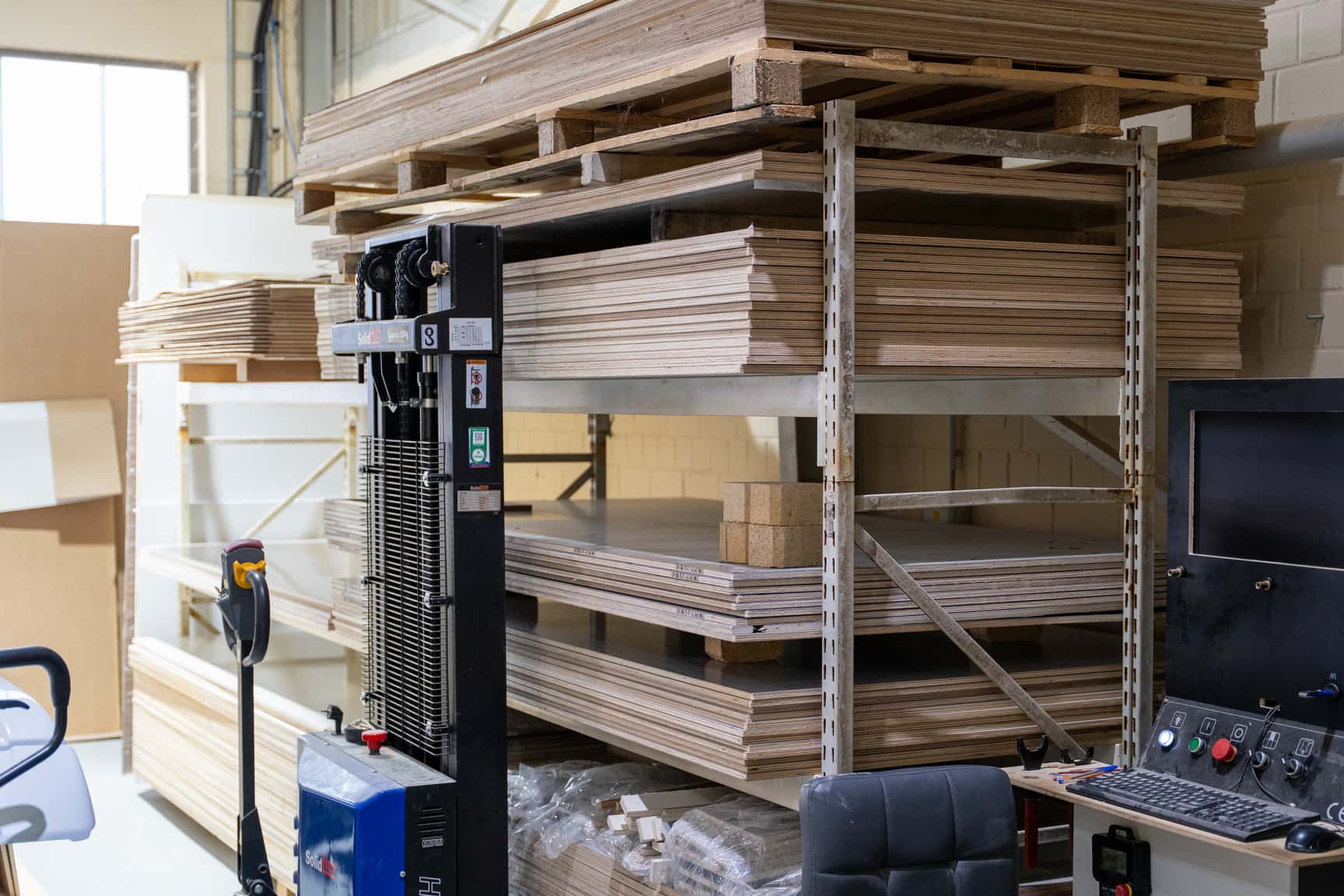 Plattenlager bei Movovan