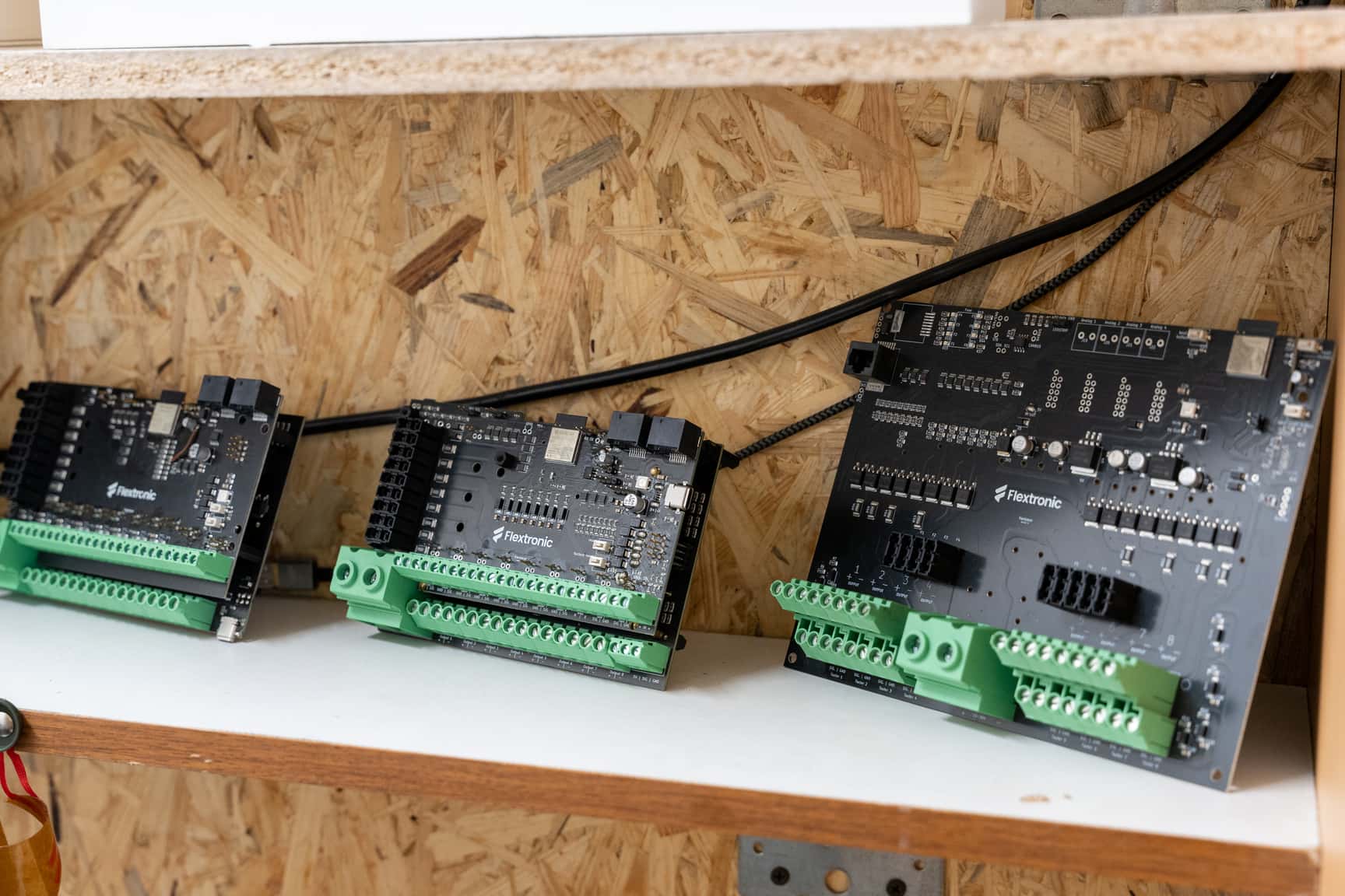 Verschiedene Generationen der Vanbase Lichtsteuerung