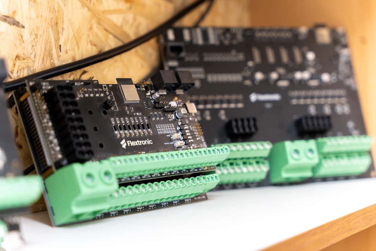 Verschiedene Generationen der Vanbase Lichtsteuerung