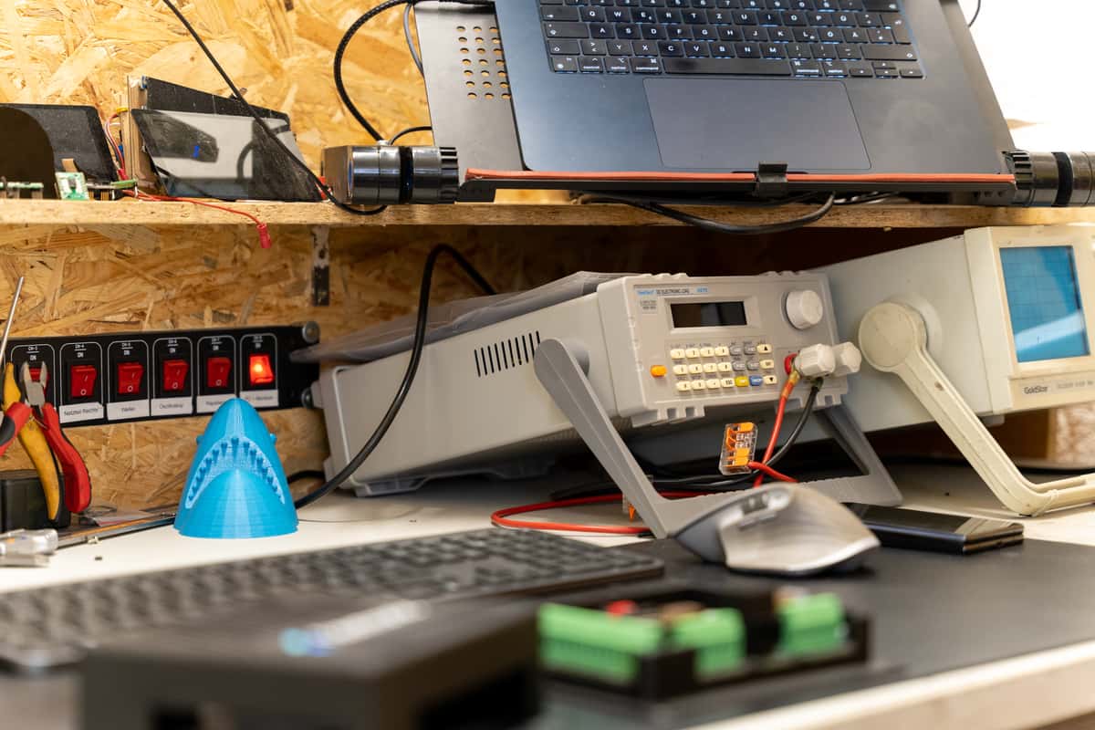 Felixs Elektronikarbeitsplatz